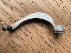 AUDI A8 Bras de Suspension Inférieur Gauche 4H0407693G