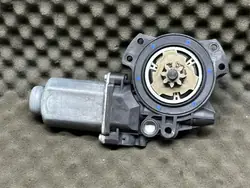 OEM 824503W000 Etuikkuna nostin vasen Kia Sportage