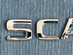 Skoda Scala takakilpi OEM 657853687E041 - Musta