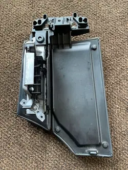 BMW 5 E60 E61 konsolin käsinoja OEM 51169144941