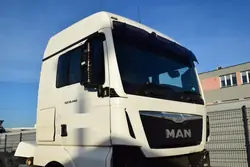 MAN OE ohjaamon runko ovilla TGX XLX:lle