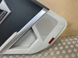 Painel de estofamento dianteiro direito Mercedes GLK X204