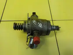 Polttoainepumppu AUDI A5 A4 B8 Q5 2.0 TFSI 06J127025C