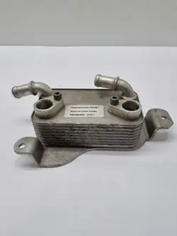 Maserati Ghibli 2017 Vaihteistoöljynjäähdytin OEM 670034967