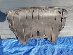 BMW X5 E70 Motor Underkörningsskydd 3.0D OEM 7163280