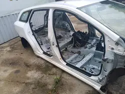 Pilar cuarto derecho Toyota Avensis T27 OEM 15689