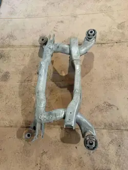 Eje trasero BMW 6750555 para E65 3.0D