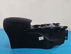 Tunneli nojatuoli OEM IMPRK1547247 Renault Kadjarille
