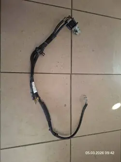 Negatiivinen napa OEM 240805094R Renaultille