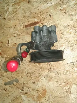 Bomba de direção assistida Chrysler OE