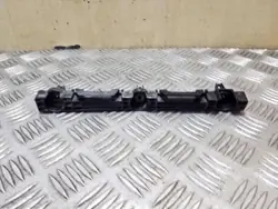 Tesla Model S 2020 Lokasuojan kiinnike OEM 100369300C