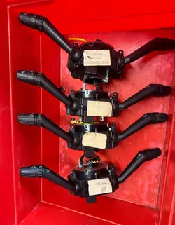 Gecombineerde schakelaar Jeep Renegade 14- OEM 07355995970