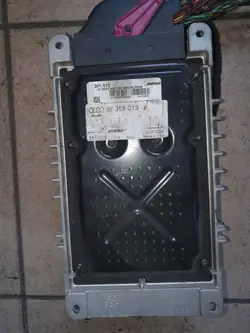 Amplificador Audi OE OEM 355013 - Estado usado