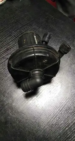Bomba de aire secundario BMW OE 72812900 - Usado