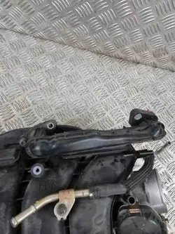 Toyota Ansaugkrümmer OEM 2203025020 2.5L 2020