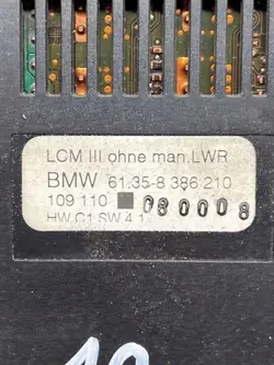 Module d'éclairage BMW OEM 61358386210 pour 5 TOURING E39