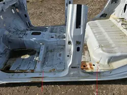 Pilier de seuil gauche central Mitsubishi L200 OEM
