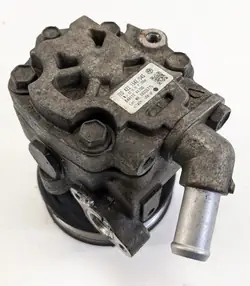 Pompe de direction assistée VW T5 LIFT 2.0 TDI 7E0422154E