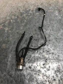 AdBlue-suutin OEM A0004901113 Mercedes W205:lle