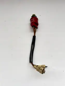 OEM CZUJNIK/SDV04520 Ilmastointi Paine Kytkin Mercedes W124