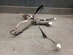 Harness porta traseira esquerda OEM 82154-05170