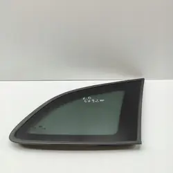 Taka-oikea lasi OEM 878202B000 Hyundai Santa Fe II:lle