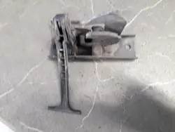 Mercedes W211 Motorhuvslås 2118870327