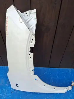 Fram höger skärm Citroen C5 Aircross OEM 9825774080