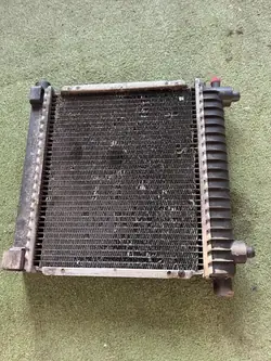 Radiador de agua OEM 251082 para Mercedes 190 2.0E