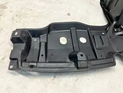 Yaris III Lift 1.5 VVTi Protection Moteur Gauche 51442-0D141