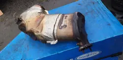 Alfa Romeo Stelvio 2.2jtd OEM Pot Catalytique Échappement