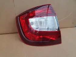 Luz trasera izquierda SKODA RAPID LIFT 5JH945095A