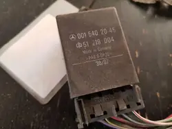 Vela de incandescência Mercedes-Benz OEM 0015402045