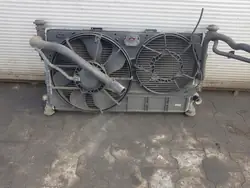 Radiador de água OEM 2T14-8C607-BC com ventoinha
