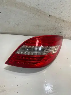 Rechter achter LED-lamp Mercedes R W251 A2518202064