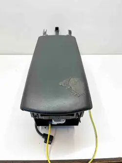 Mercedes-Benz Käsinoja OEM A2306809650 - Käytetty