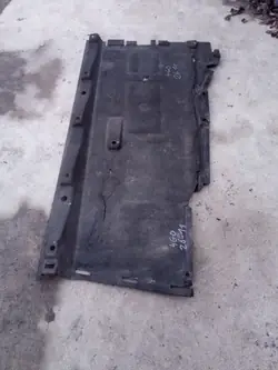 Audi A6 C7 Höger Undersideskydd OEM 4G0825208A