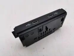 Port USB OEM 5NA035736 pour Seat Leon IV 2021