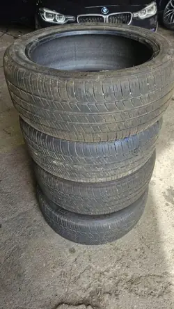 Grelha de bagageira traseira BMW 5 Gran Turismo F07 24545R19