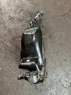 Réservoir AdBlue Volvo d'occasion OEM 31405814 XC60 II