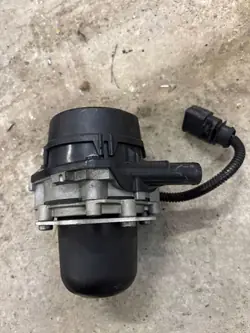Pompe à air secondaire Porsche Macan OEM 95B131337