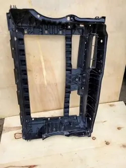 Para-choque dianteiro Volkswagen OE 1K9805588A