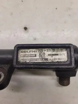 R9144Z050B Inspuitstrip Ford Mondeo MK3 1.9TDC