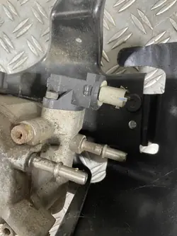 Kraftstofffiltergehäuse Jeep OE OEM 68084905AG