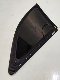 Vitre arrière gauche Audi A4 B9 Break OEM 8W9845297 d'occasion