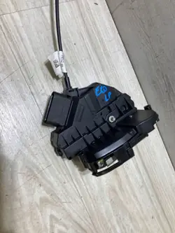 Verrou de porte avant gauche Ford Ecosport GN15-A219A65-FA