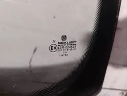 Begagnad framruta OEM SZYBA CZOŁOWA - VW Polo III
