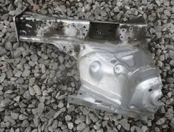 Jupette avant gauche OEM 5Q0804181A pour Skoda