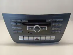 Mercedes W204 Radio CD Navigation OEM 2049005908