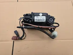 Ilmajousituskompressori OEM 4F0616005B Audi A6 C6:lle
